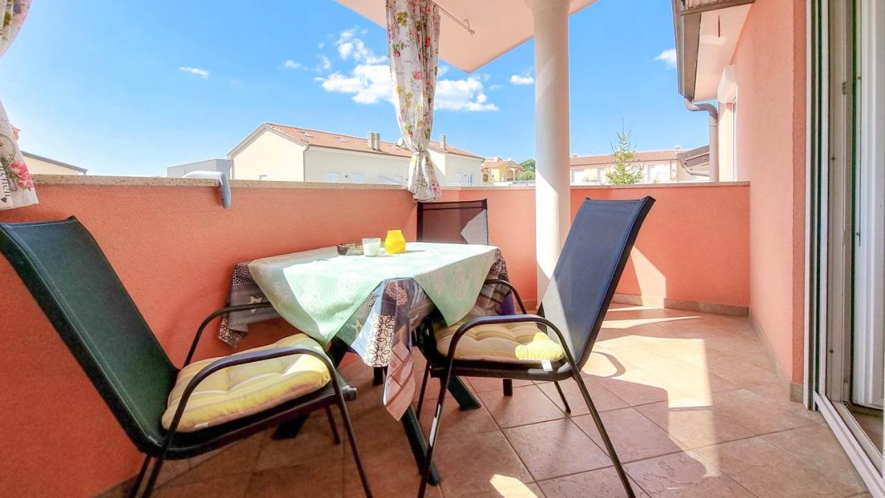 Stelia Apartment Novigrad  Luaran gambar